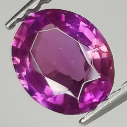 0,80 ct violetter Saphir im Smaragdschliff, 5,93 x 3,91 mm