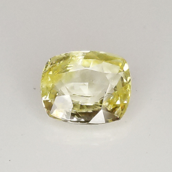 Gelber Saphir im Kissenschliff von 0,77 ct, 5,75 x 4,92 mm