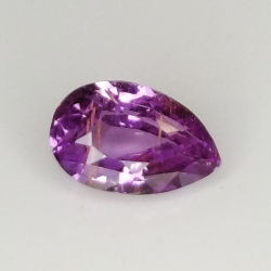 0.88ct Zafiro violeta talla pera 6,9x4,44mm