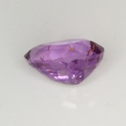 0,88 ct violetter Saphir im Birnenschliff, 6,9 x 4,44 mm