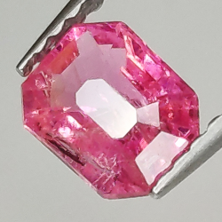 Cassetto in zaffiro Padparascha da 0,84 ct, taglio 6,08 x 4,95 mm