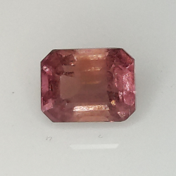 0,81 ct Padparascha-Saphir im Smaragdschliff, 5,39 x 4,15 mm