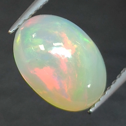 Opal Äthiopien im Ovalschliff 1.89 ct