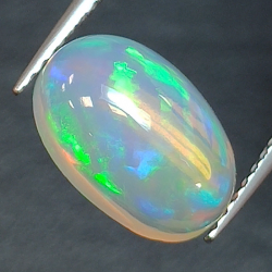 Opal Äthiopien im Ovalschliff 1.75 ct