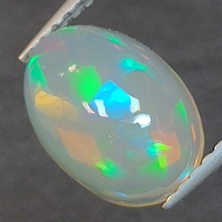 Opal Äthiopien im Ovalschliff 1.56 ct