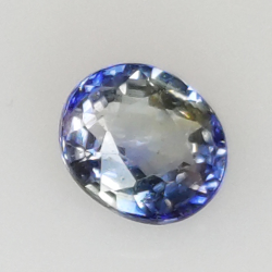 0.56ct Zafiro azul talla oval 5,06x4,43mm