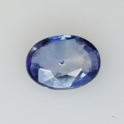 0.87ct Zafiro azul talla oval 6,38x4,91mm