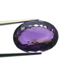 16,91 ct Amethyst im Ovalschliff 18,85 x 13,73 mm