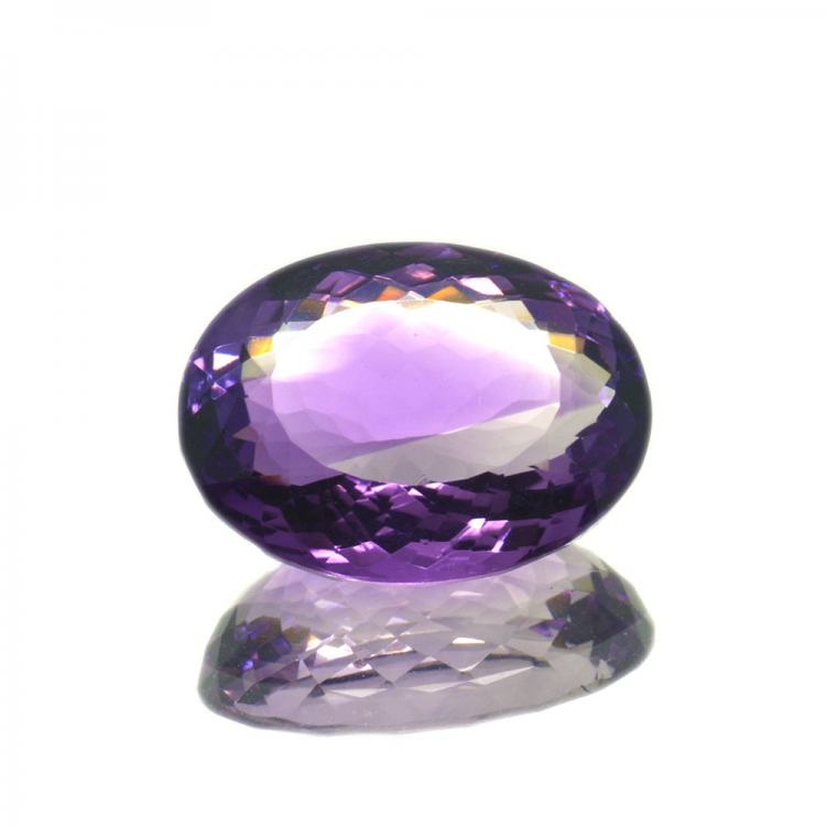 26,01 ct Amethyst im Ovalschliff 19,36 x 15,58 mm