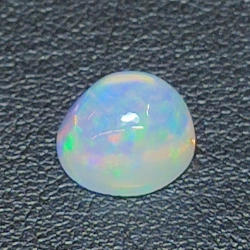 Opale a taglio rotondo da 2,43 ct, 9,39 x 5,68 mm