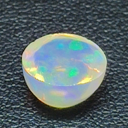 Opale a taglio rotondo da 2,43 ct, 9,39 x 5,68 mm