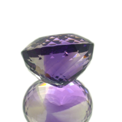 Améthyste 20,83 ct taille ovale 20,13 x 15,51 mm