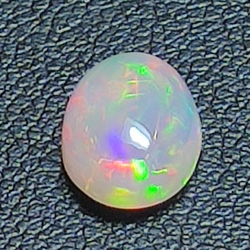 1,71ct Ópalo talla oval 9,30x7,15mm