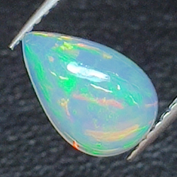 1,48 ct Opal im Birnenschliff, 11,00 x 7,29 mm