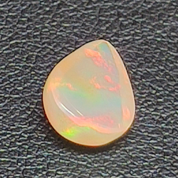 1,51ct Ópalo talla oval 9,66x7,54mm