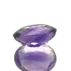 26,01 ct Amethyst im Ovalschliff 19,36 x 15,58 mm