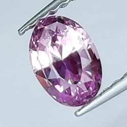 0.92ct Violet Sapphire oval cut 5.90x4,10MM