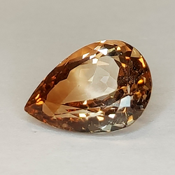 6,98 ct Champagner-Topas im Birnenschliff 14,11x9,80mm