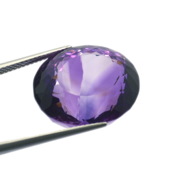 26,55 ct Amethyst im Ovalschliff 19,61 x 16,62 mm