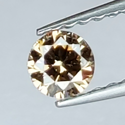 0,19 ct brauner Diamant im Rundschliff 3,12 x 2,25 mm