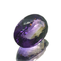 21,86 ct Amethyst im Ovalschliff 18,66 x 15,56 mm