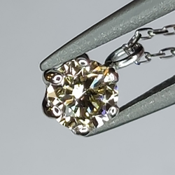 Diamond pendant with platinum chain 0.20 ct