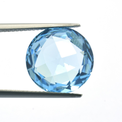 11,90 ct. Blue Topaz Round Cut