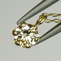 Colgante Diamante con cadena de oro de 0.20 ct