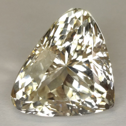 18,29 ct. Coupe poire Kunzite naturelle 16.45x14.79mm