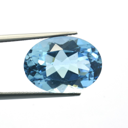 14,25 ct. Blue Topaz Ovale Cut