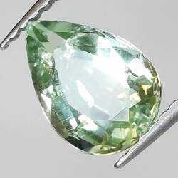 1,70 ct Paraiba-Turmalin im Birnenschliff, 9,46 x 6,74 mm