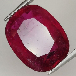 5,32 ct Turmalin-Rubellit-Ovalschliff 12,70 x 9,96 mm