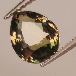 1,54 ct Saphir-Farbwechsel 7,79 x 6,35 mm