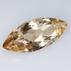 3,81 ct Morganit im Marquis-Schliff, 18,43 x 7,91 mm