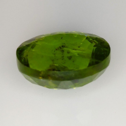 Taglio ovale peridoto da 17,80 ct 16,99 x 14,40 mm