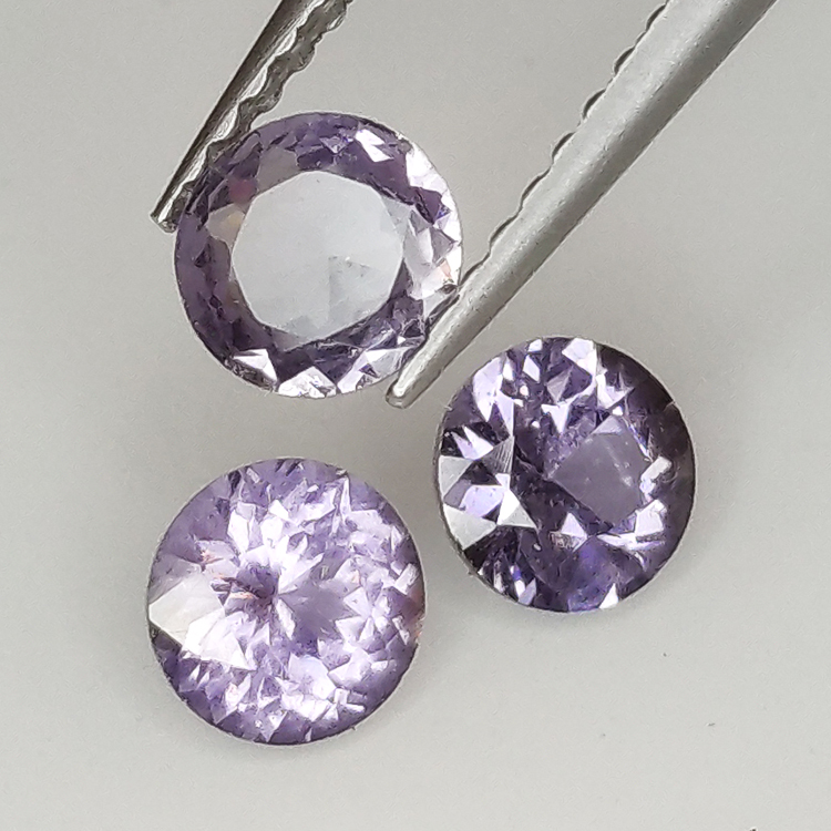 1.12ct Spinel Round Cut 4.7-4.6mm