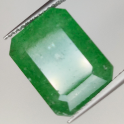 8,89 ct grüner Quarz im Smaragdschliff, 14,60 x 10,79 mm