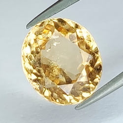 3,03 ct Hessonit-Granat im Ovalschliff 9,48 x 8,58 mm