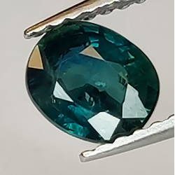 0,76 ct blauer Saphir im Ovalschliff, 6,05 x 5,05 mm