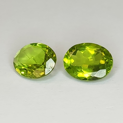 Peridoto talla oval 9x7mm 1pz