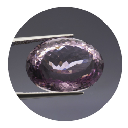 Ametista rosa da 34,94 ct proveniente dalla Francia, 23,50x17,52 mm