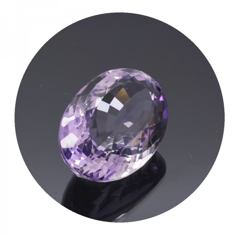 29,27 ct rosa Amethyst aus Frankreich 21,70 x 17,82 mm