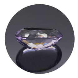 Ametista rosa da 29,27 ct proveniente dalla Francia, 21,70x17,82 mm