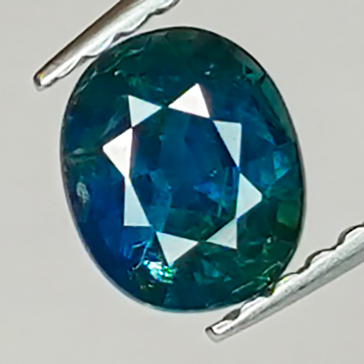 0,84 ct blauer Saphir im Ovalschliff, 5,90x4,99mm