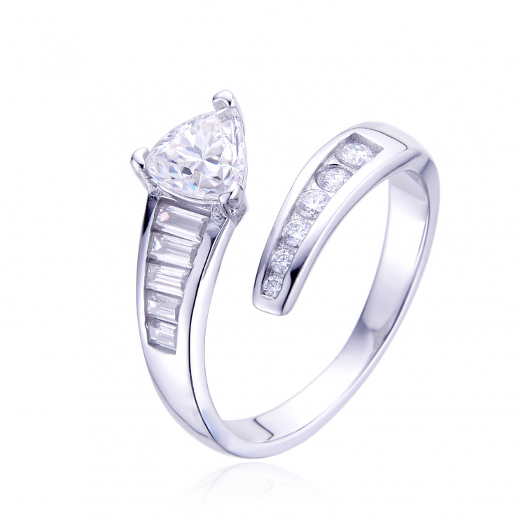 Bague Moissanite et Argent 925