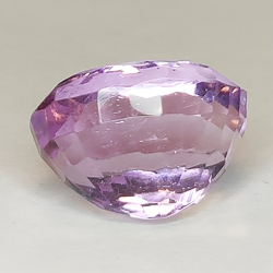 18,53 ct Amethyst im Ovalschliff 18,09 x 13,75 mm