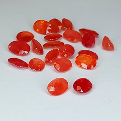 9,93 ct orangefarbener Saphir im Ovalschliff, 21 Stück