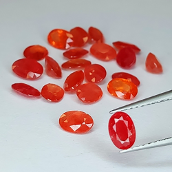 9,93 ct orangefarbener Saphir im Ovalschliff, 21 Stück