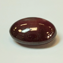 Cabochon ovale con rubino stellato da 19.14ct, 16.97x13.09mm