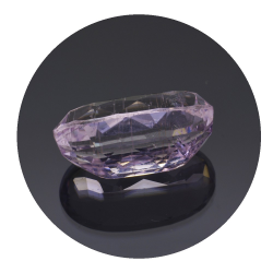 13,27 ct. .kunzite Ovale